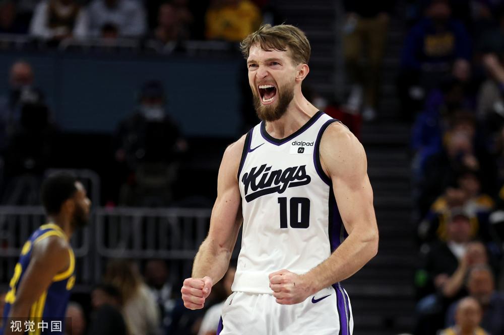 目吸引着越 目吸引着越