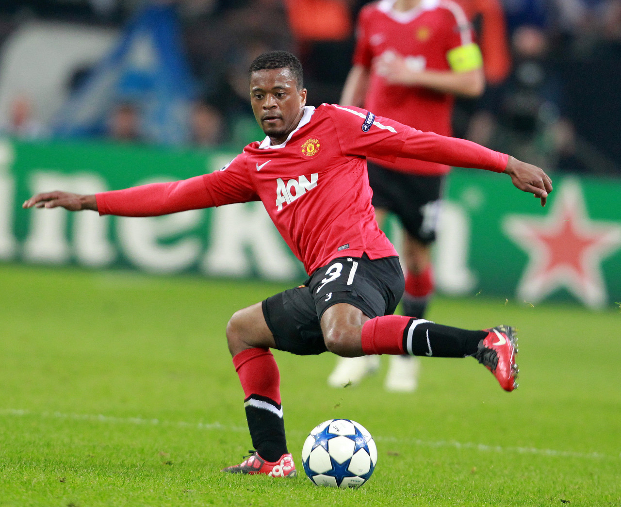 而主力后卫 而主力后卫